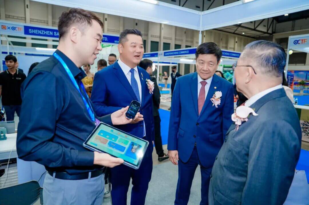 中文出海再加速!九学王双展闪耀中东东南亚,全球化布局按下快进键